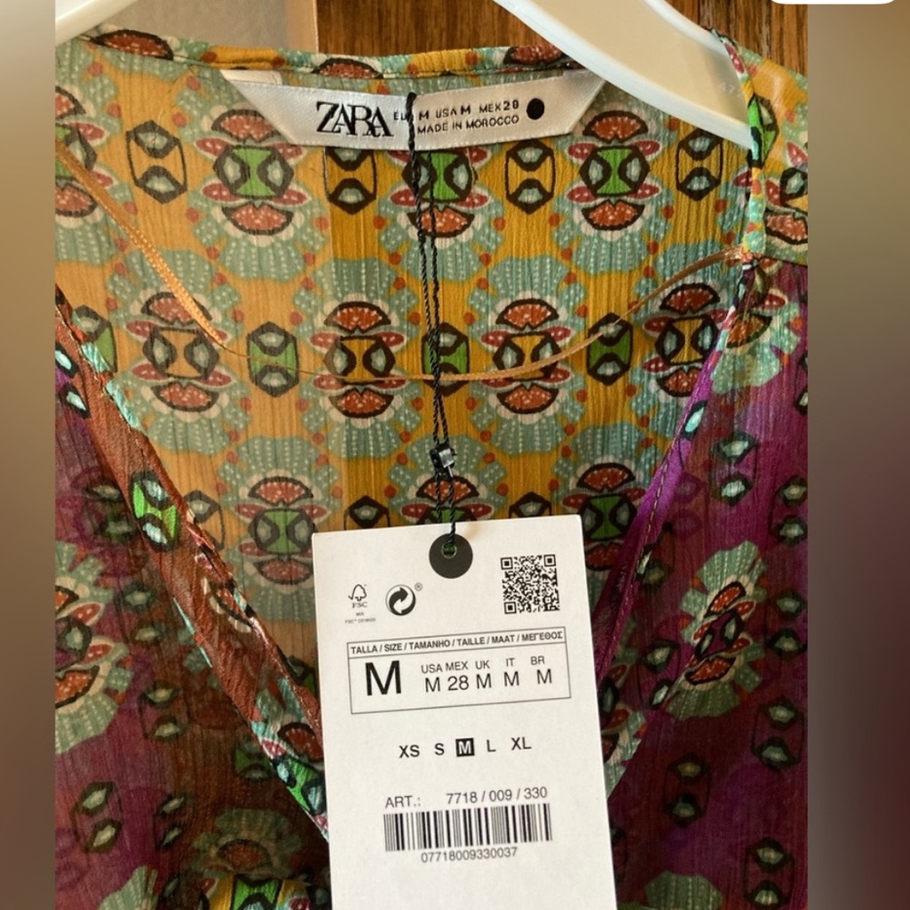 NWT Zara Semi Sheer Chiffon Paisley Printed Tie Neck Beaded Tassel Blouse - M - Picture 3 of 5